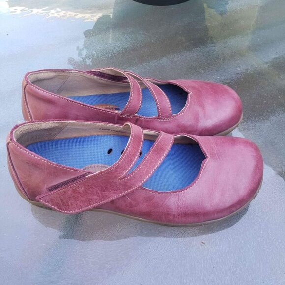 Portofino Burgundy Red Mary Janes - sz. 38 - Picture 2 of 4
